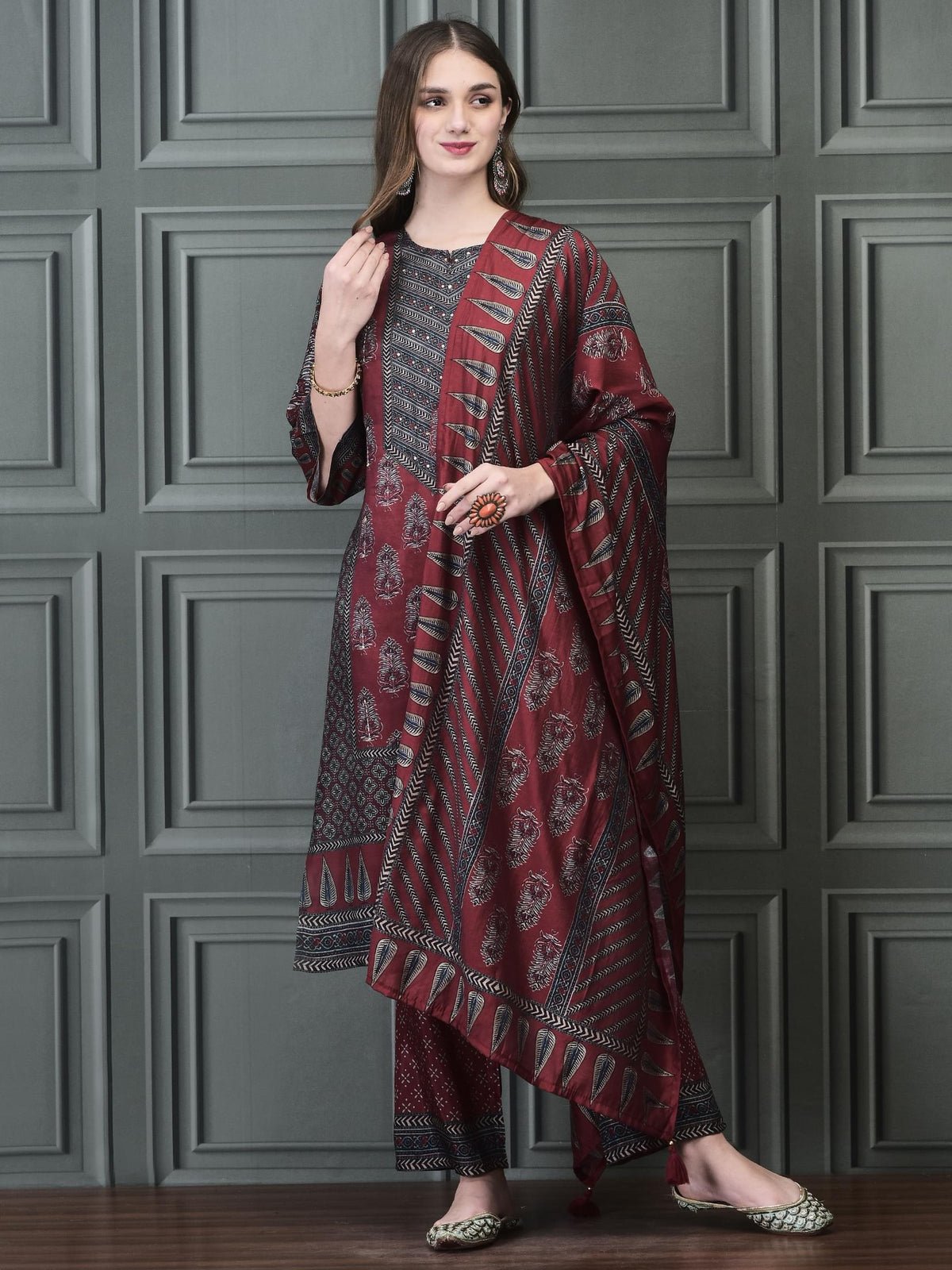 Women Muslin Maroon Ajrakh Print Kurta Comfort Pant Chanderi Dupatta