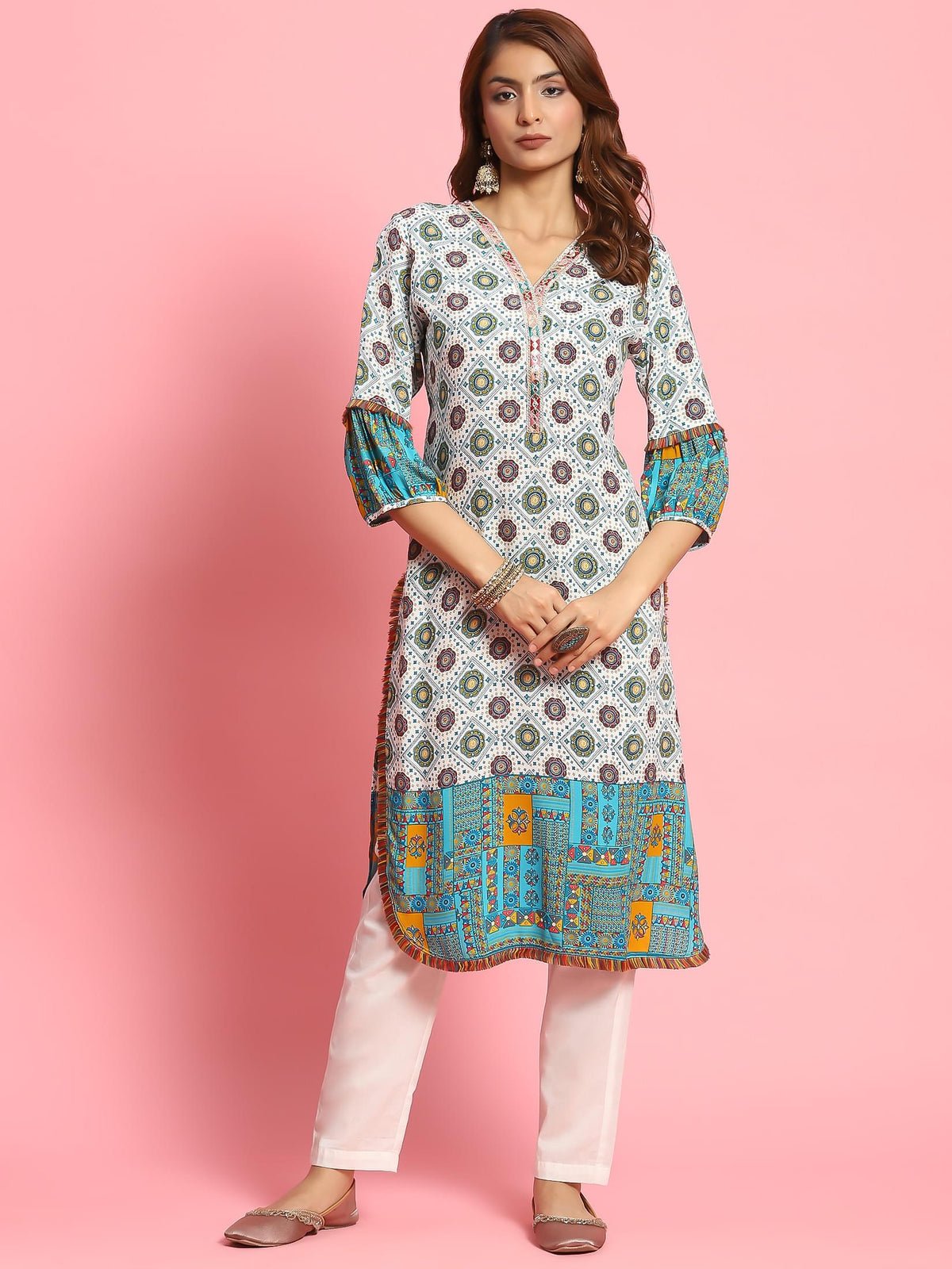 Women White Geometric Printed Kurta