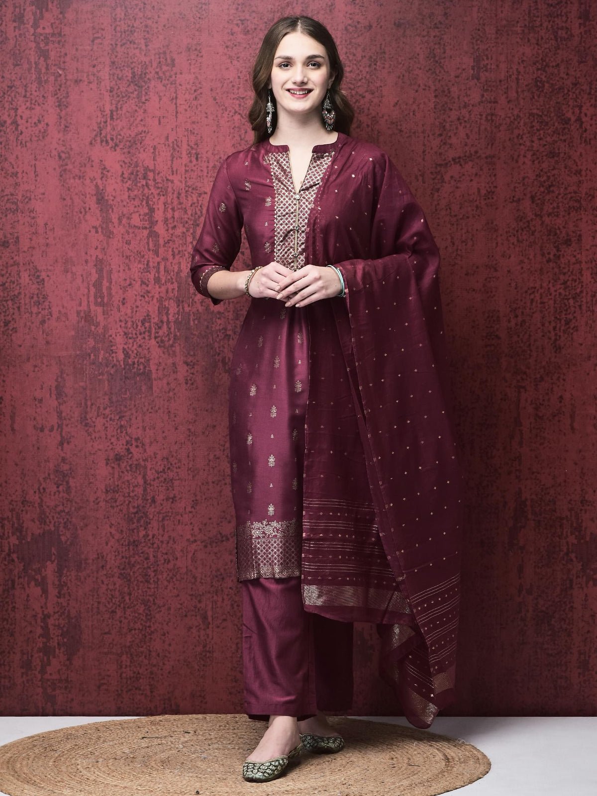 Women Liva (Viscose) Burgundy Foil Print Kurta Comfort pant Dupatta