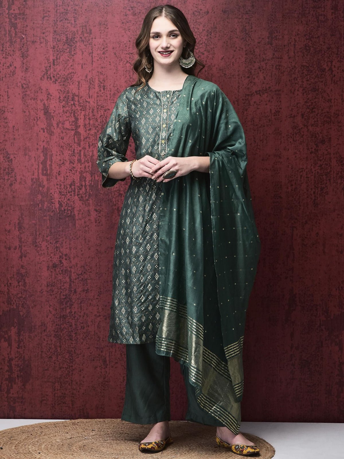 Women Liva Green Foil Print Kurta Comfort pant Dupatta
